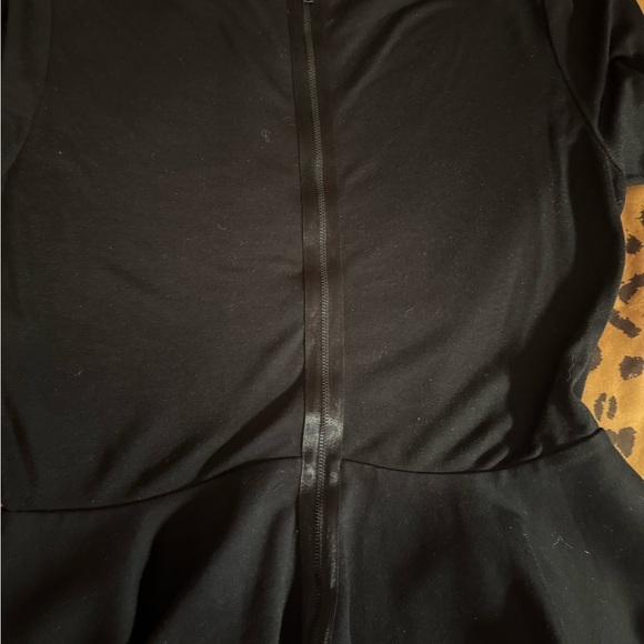 Alice + Olivia Black Peplum Top – Vintage Pre-2010, Gently Worn - Picture 2 of 6